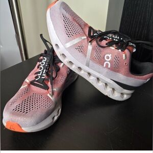 ON Cloudsurfer Mens Size 9 Auburn/Frost